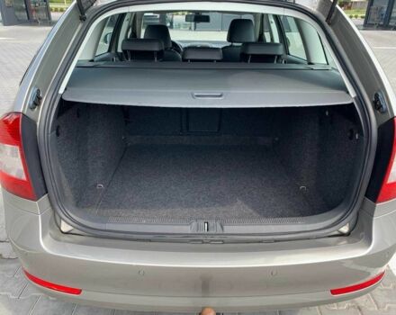 Бежевий Шкода Октавія, об'ємом двигуна 1.6 л та пробігом 225 тис. км за 8200 $, фото 18 на Automoto.ua