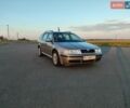 Бежевый Шкода Октавия, объемом двигателя 1.6 л и пробегом 170 тыс. км за 7000 $, фото 1 на Automoto.ua