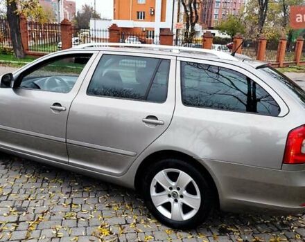 Бежевий Шкода Октавія, об'ємом двигуна 1.8 л та пробігом 198 тис. км за 7600 $, фото 3 на Automoto.ua