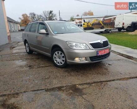 Бежевий Шкода Октавія, об'ємом двигуна 0 л та пробігом 197 тис. км за 8000 $, фото 6 на Automoto.ua