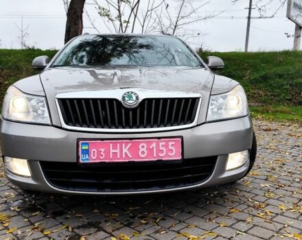 Бежевий Шкода Октавія, об'ємом двигуна 1.8 л та пробігом 198 тис. км за 7700 $, фото 1 на Automoto.ua