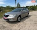 Бежевый Шкода Октавия, объемом двигателя 1.8 л и пробегом 150 тыс. км за 7900 $, фото 1 на Automoto.ua