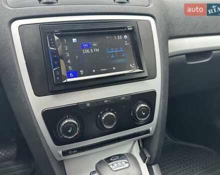 Бежевий Шкода Октавія, об'ємом двигуна 1.8 л та пробігом 239 тис. км за 8150 $, фото 22 на Automoto.ua
