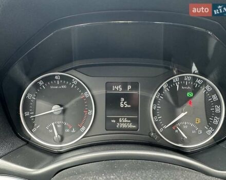 Бежевий Шкода Октавія, об'ємом двигуна 1.8 л та пробігом 239 тис. км за 8150 $, фото 20 на Automoto.ua