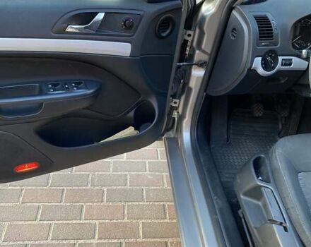 Бежевий Шкода Октавія, об'ємом двигуна 1.6 л та пробігом 120 тис. км за 8200 $, фото 6 на Automoto.ua