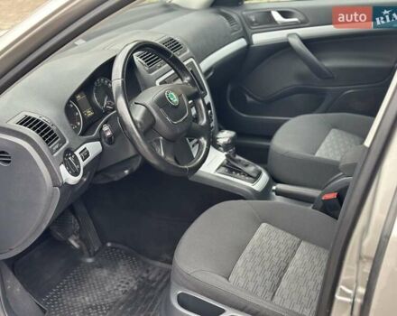 Бежевий Шкода Октавія, об'ємом двигуна 1.8 л та пробігом 239 тис. км за 8150 $, фото 17 на Automoto.ua