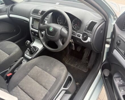 Бежевый Шкода Октавия, объемом двигателя 1.6 л и пробегом 133 тыс. км за 3600 $, фото 9 на Automoto.ua