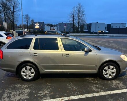 Бежевый Шкода Октавия, объемом двигателя 1.6 л и пробегом 248 тыс. км за 1822 $, фото 3 на Automoto.ua