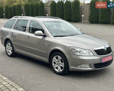 Бежевий Шкода Октавія, об'ємом двигуна 1.8 л та пробігом 239 тис. км за 8150 $, фото 10 на Automoto.ua