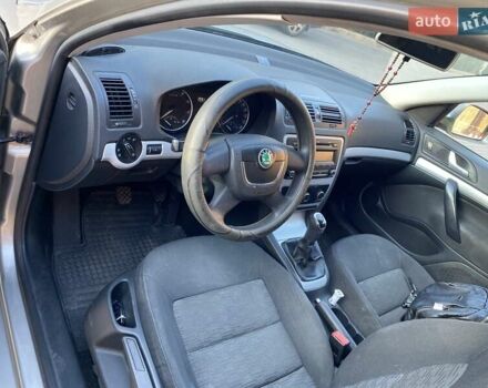 Бежевий Шкода Октавія, об'ємом двигуна 1.6 л та пробігом 120 тис. км за 8200 $, фото 9 на Automoto.ua