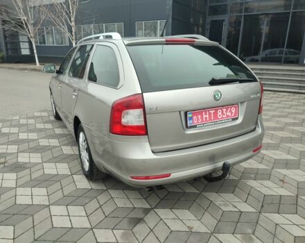 Бежевый Шкода Октавия, объемом двигателя 1 л и пробегом 136 тыс. км за 7600 $, фото 3 на Automoto.ua