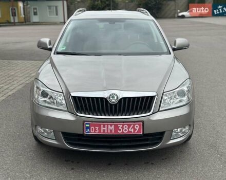 Бежевий Шкода Октавія, об'ємом двигуна 1.8 л та пробігом 239 тис. км за 8150 $, фото 9 на Automoto.ua