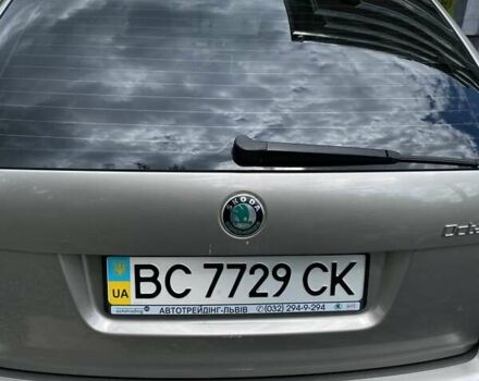 Бежевий Шкода Октавія, об'ємом двигуна 1.6 л та пробігом 120 тис. км за 8200 $, фото 2 на Automoto.ua