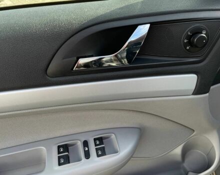 Бежевый Шкода Октавия, объемом двигателя 1.4 л и пробегом 214 тыс. км за 7400 $, фото 8 на Automoto.ua