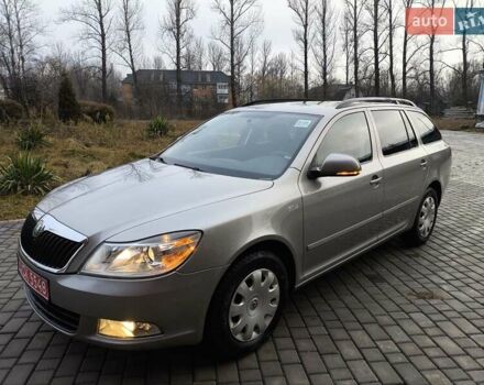 Бежевый Шкода Октавия, объемом двигателя 1.6 л и пробегом 218 тыс. км за 7300 $, фото 2 на Automoto.ua
