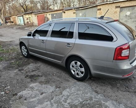 Бежевий Шкода Октавія, об'ємом двигуна 1.2 л та пробігом 272 тис. км за 6500 $, фото 5 на Automoto.ua