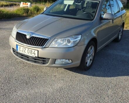 Бежевый Шкода Октавия, объемом двигателя 1.6 л и пробегом 270 тыс. км за 4000 $, фото 7 на Automoto.ua