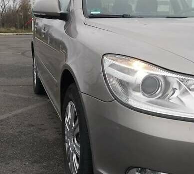 Бежевый Шкода Октавия, объемом двигателя 1.39 л и пробегом 213 тыс. км за 8000 $, фото 21 на Automoto.ua