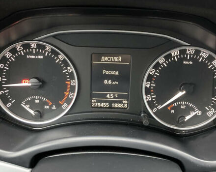 Бежевый Шкода Октавия, объемом двигателя 1.6 л и пробегом 279 тыс. км за 8100 $, фото 6 на Automoto.ua