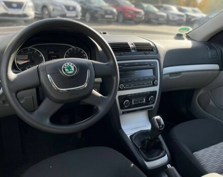 Бежевый Шкода Октавия, объемом двигателя 1.4 л и пробегом 214 тыс. км за 7400 $, фото 9 на Automoto.ua