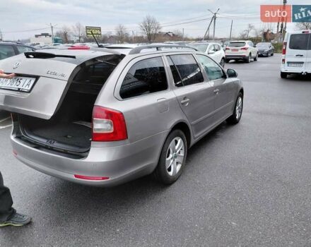 Бежевый Шкода Октавия, объемом двигателя 1.97 л и пробегом 242 тыс. км за 10800 $, фото 1 на Automoto.ua