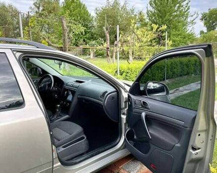 Бежевий Шкода Октавія, об'ємом двигуна 1.97 л та пробігом 290 тис. км за 7500 $, фото 5 на Automoto.ua