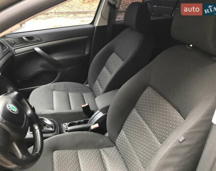 Бежевый Шкода Октавия, объемом двигателя 1.97 л и пробегом 292 тыс. км за 7300 $, фото 8 на Automoto.ua