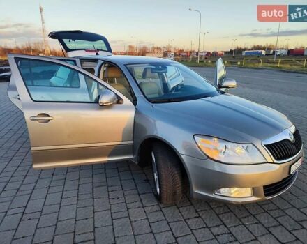 Бежевый Шкода Октавия, объемом двигателя 1.8 л и пробегом 190 тыс. км за 7555 $, фото 57 на Automoto.ua