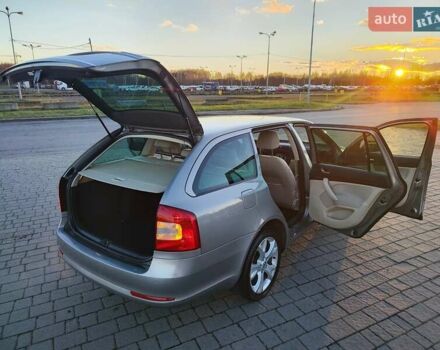 Бежевый Шкода Октавия, объемом двигателя 1.8 л и пробегом 190 тыс. км за 7555 $, фото 56 на Automoto.ua