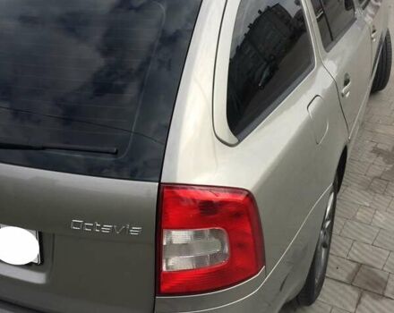 Бежевий Шкода Октавія, об'ємом двигуна 1.6 л та пробігом 210 тис. км за 9500 $, фото 26 на Automoto.ua