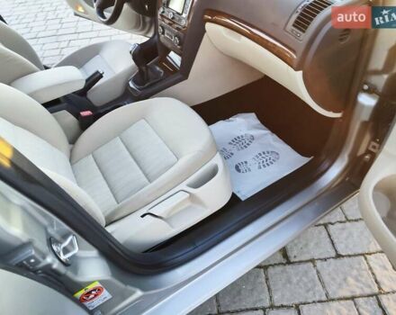 Бежевый Шкода Октавия, объемом двигателя 1.8 л и пробегом 190 тыс. км за 7555 $, фото 38 на Automoto.ua