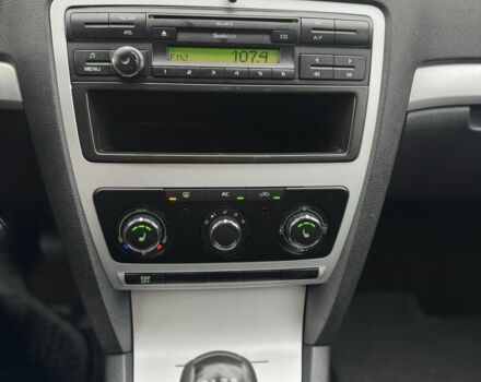 Бежевый Шкода Октавия, объемом двигателя 2 л и пробегом 250 тыс. км за 3950 $, фото 13 на Automoto.ua