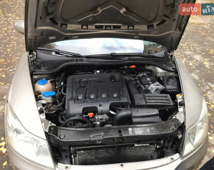 Бежевый Шкода Октавия, объемом двигателя 1.97 л и пробегом 292 тыс. км за 7300 $, фото 15 на Automoto.ua