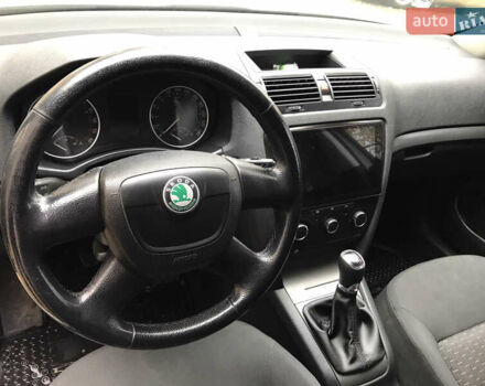 Бежевый Шкода Октавия, объемом двигателя 1.97 л и пробегом 292 тыс. км за 7300 $, фото 7 на Automoto.ua