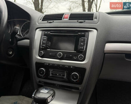 Бежевый Шкода Октавия, объемом двигателя 2 л и пробегом 278 тыс. км за 9400 $, фото 26 на Automoto.ua