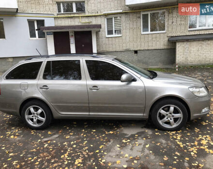 Бежевый Шкода Октавия, объемом двигателя 1.97 л и пробегом 292 тыс. км за 7300 $, фото 3 на Automoto.ua