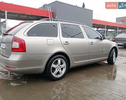 Бежевый Шкода Октавия, объемом двигателя 2 л и пробегом 295 тыс. км за 7300 $, фото 2 на Automoto.ua