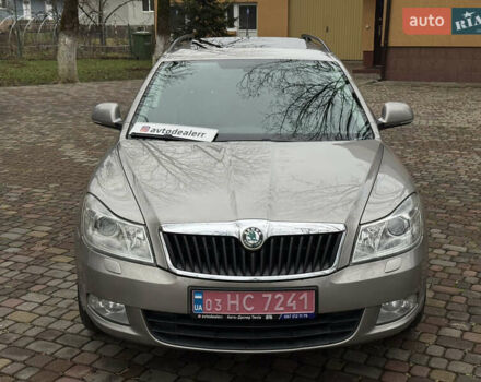 Бежевый Шкода Октавия, объемом двигателя 2 л и пробегом 278 тыс. км за 9400 $, фото 5 на Automoto.ua