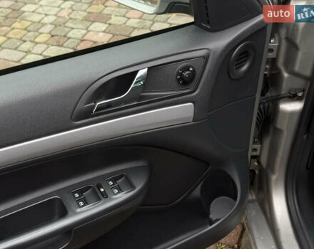 Бежевый Шкода Октавия, объемом двигателя 2 л и пробегом 278 тыс. км за 9400 $, фото 34 на Automoto.ua