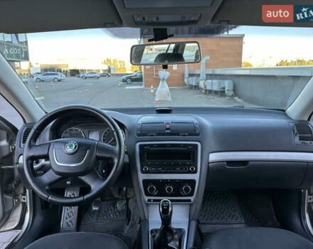 Шкода Октавия 2012 в Киеве на Automoto.ua Бежевый Шкода Октавия, объемом двигателя 1.6 л и пробегом 338 тыс. км за 5800 $, фото 16 на Automoto.ua