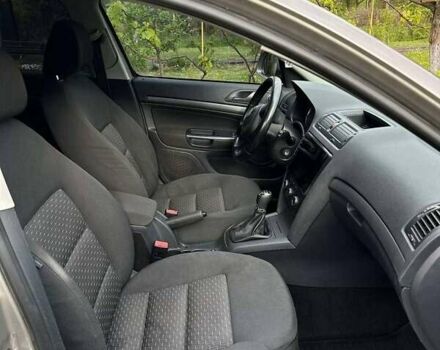 Бежевий Шкода Октавія, об'ємом двигуна 1.97 л та пробігом 290 тис. км за 7500 $, фото 4 на Automoto.ua