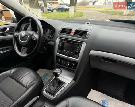 Бежевый Шкода Октавия, объемом двигателя 2 л и пробегом 278 тыс. км за 9400 $, фото 23 на Automoto.ua