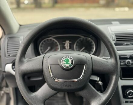 Бежевый Шкода Октавия, объемом двигателя 2 л и пробегом 250 тыс. км за 3950 $, фото 11 на Automoto.ua