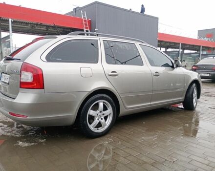 Бежевый Шкода Октавия, объемом двигателя 2 л и пробегом 295 тыс. км за 7300 $, фото 3 на Automoto.ua