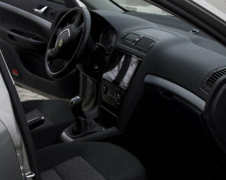 Бежевый Шкода Октавия, объемом двигателя 1.6 л и пробегом 286 тыс. км за 7500 $, фото 21 на Automoto.ua