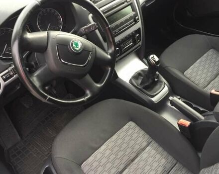 Бежевий Шкода Октавія, об'ємом двигуна 1.6 л та пробігом 210 тис. км за 9500 $, фото 16 на Automoto.ua