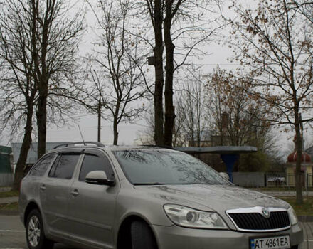 Бежевый Шкода Октавия, объемом двигателя 1.6 л и пробегом 286 тыс. км за 7500 $, фото 13 на Automoto.ua