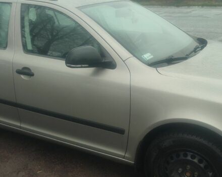 Бежевый Шкода Октавия, объемом двигателя 1.6 л и пробегом 196 тыс. км за 8000 $, фото 2 на Automoto.ua