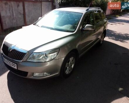 Шкода Октавия 2013 в Киеве на Automoto.ua Бежевый Шкода Октавия, объемом двигателя 1.8 л и пробегом 225 тыс. км за 9400 $, фото 2 на Automoto.ua