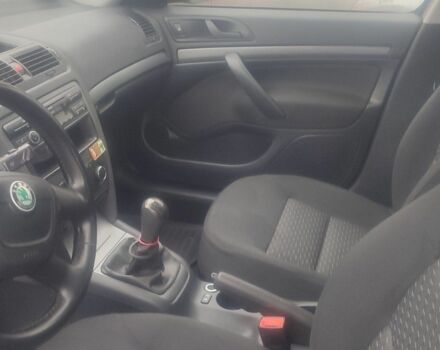 Бежевый Шкода Октавия, объемом двигателя 1.6 л и пробегом 196 тыс. км за 8000 $, фото 6 на Automoto.ua